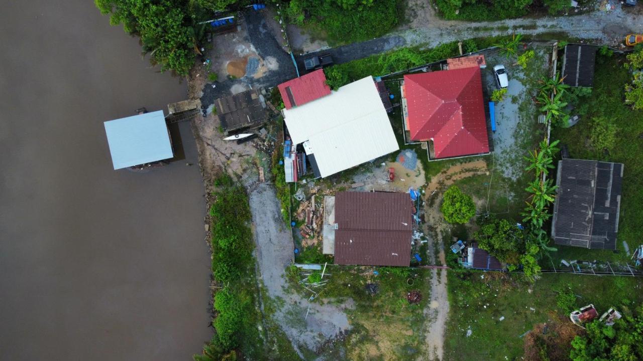 Qimmy Riverside Floating Cabin Kuala Terengganu Exterior photo